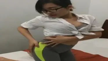 Cewek Kacamata Hot Seksi Ngentot Liar